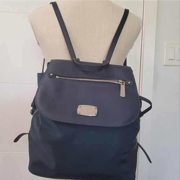 Michael Kors Bedford Zip Large Backpack - Picture 2 of 16